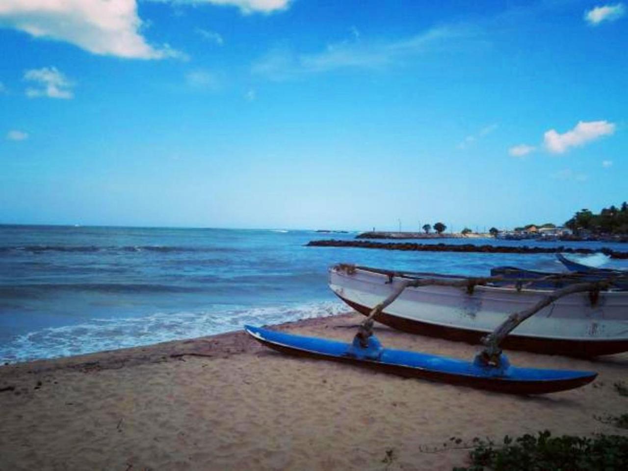 Parei Beach Inn Тангалла Экстерьер фото
